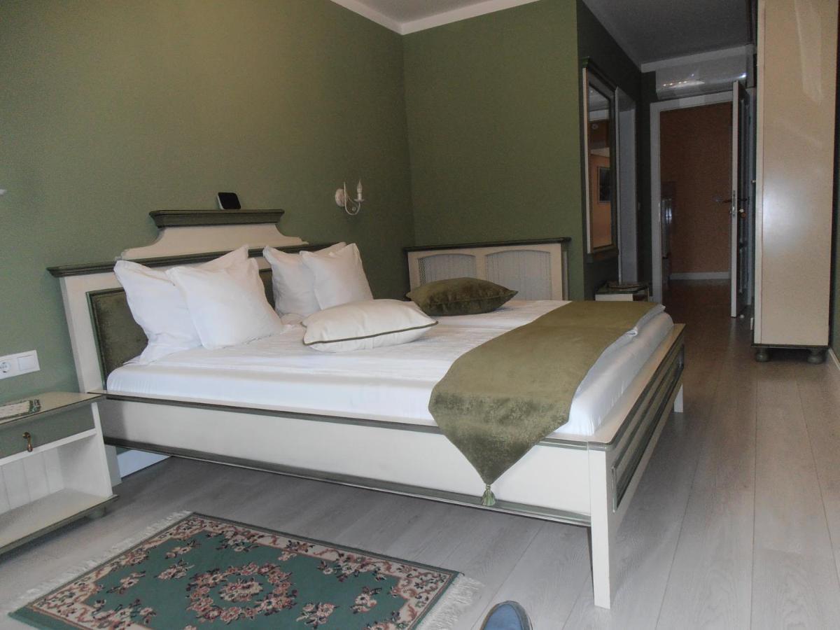 Gothic House Apartment Sibiu Exterior photo