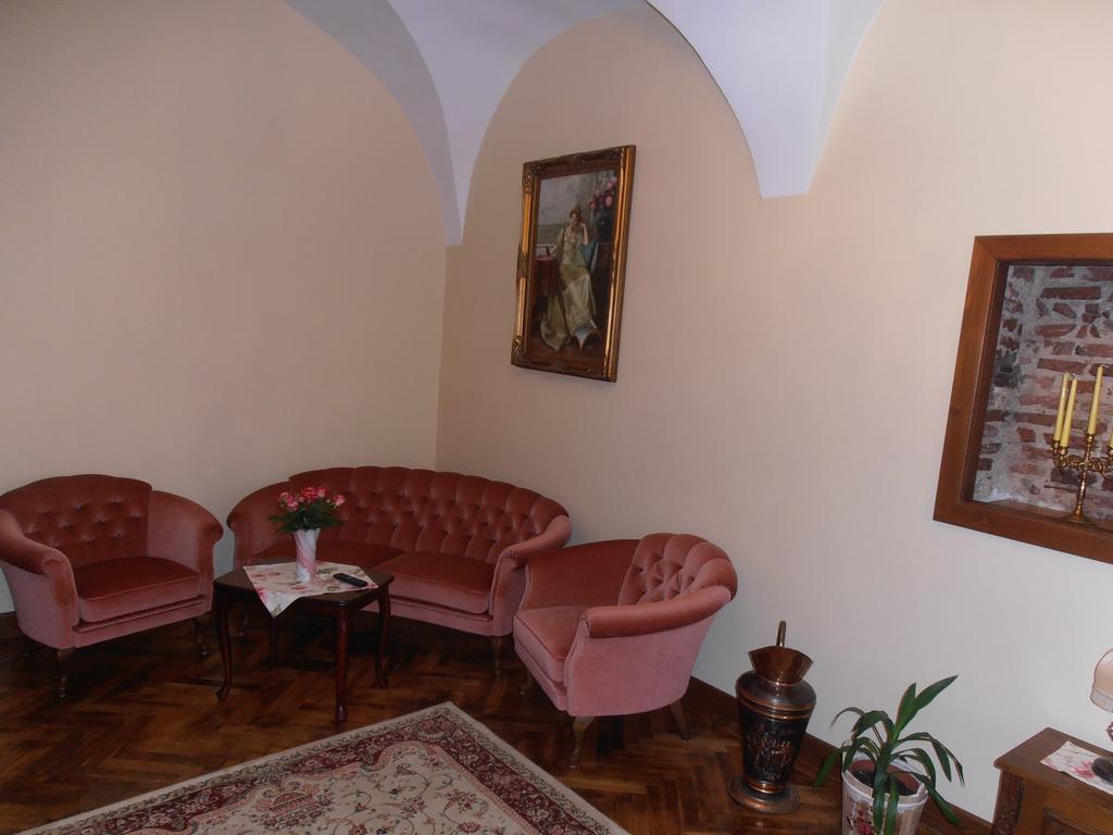 Gothic House Apartment Sibiu Exterior photo