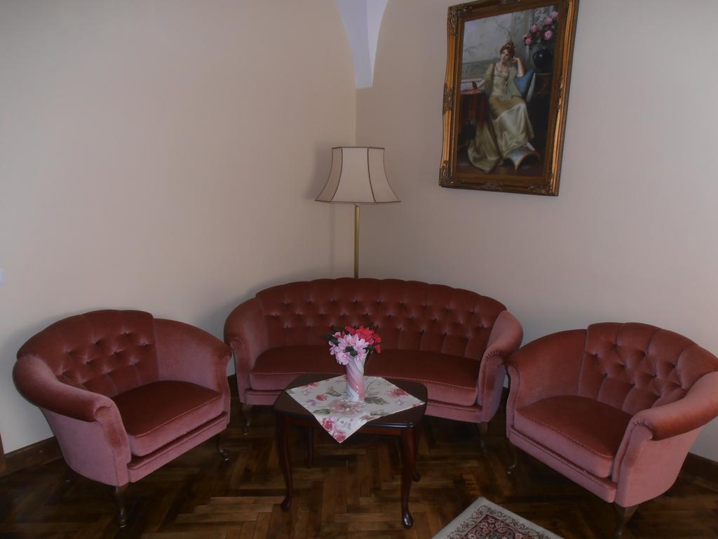 Gothic House Apartment Sibiu Exterior photo
